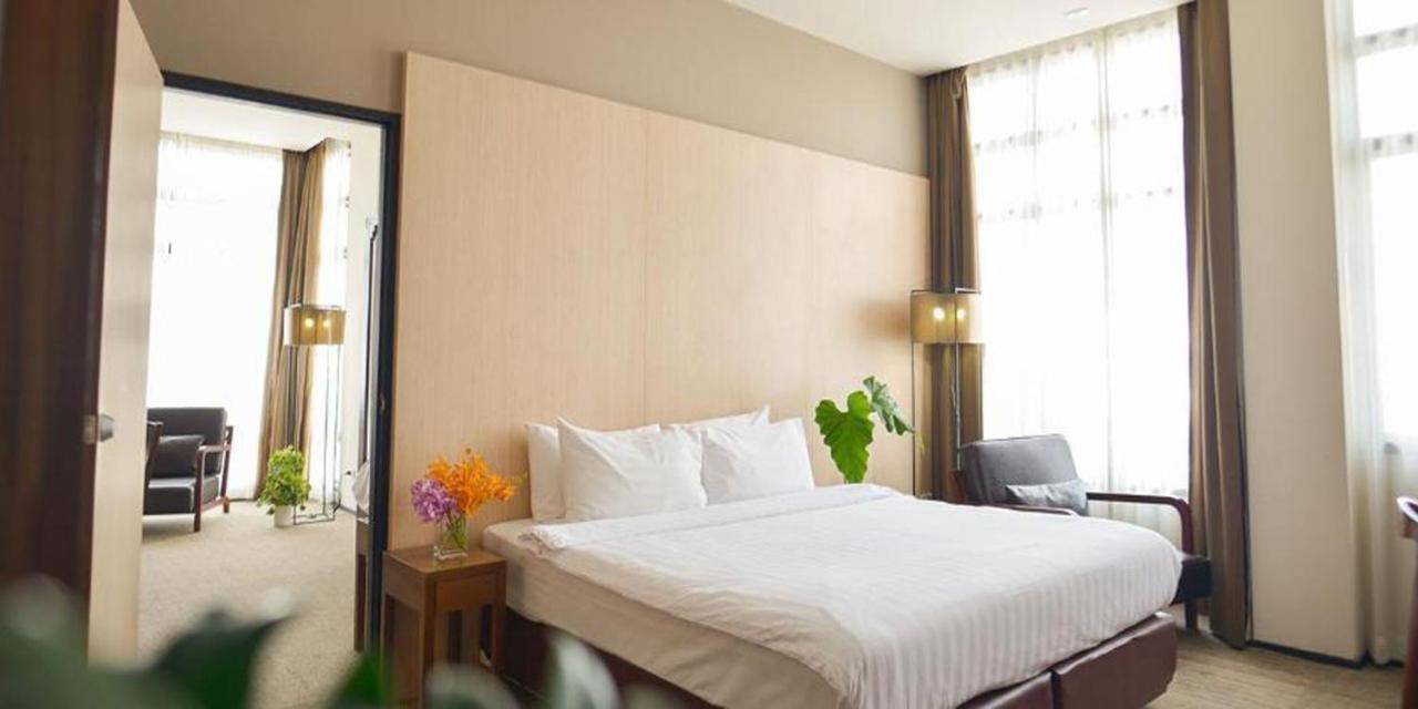 Grand Howard Hotel Бангкок Экстерьер фото